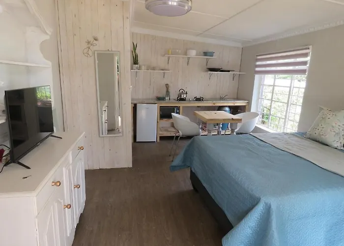 Avalon Cottages